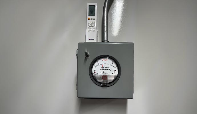 Magnehelic gauge