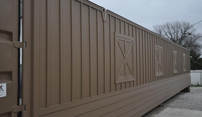 Mobile shooting range exterior side wall
