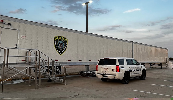 Police mobile shooting range trailer