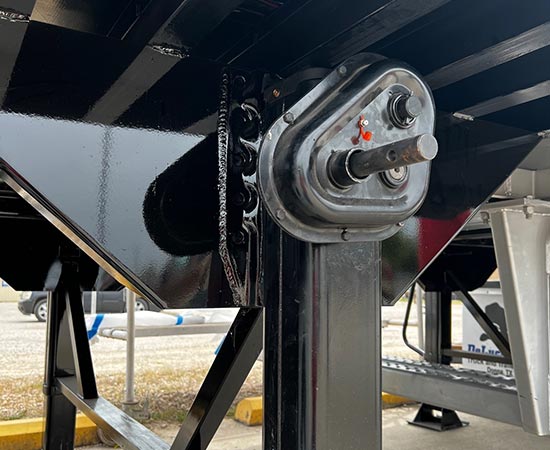 Raise the trailer when connecting it to a truck