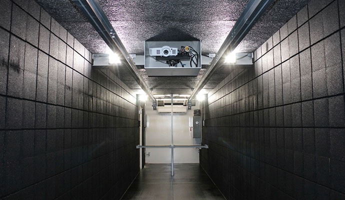 Shooting range overhead projector system